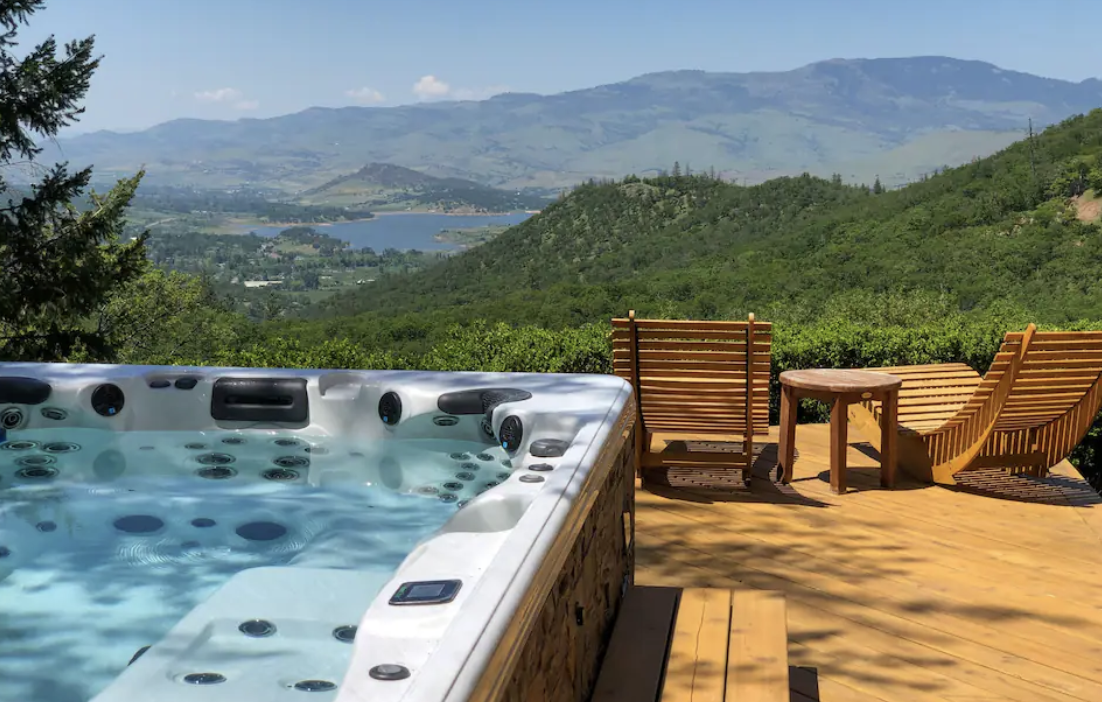 Siskiyou Chateau vacation rental in Ashland
